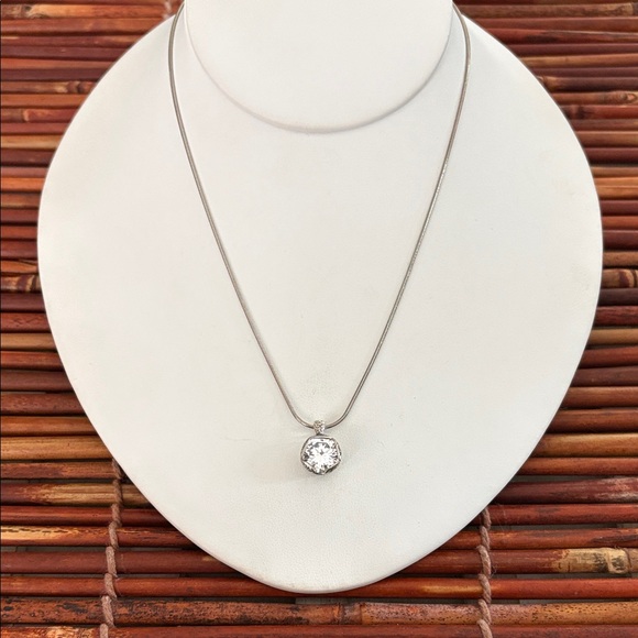 Silpada Elegant Silver Necklace with Crystal Pendant 16”-18” - Picture 4 of 5